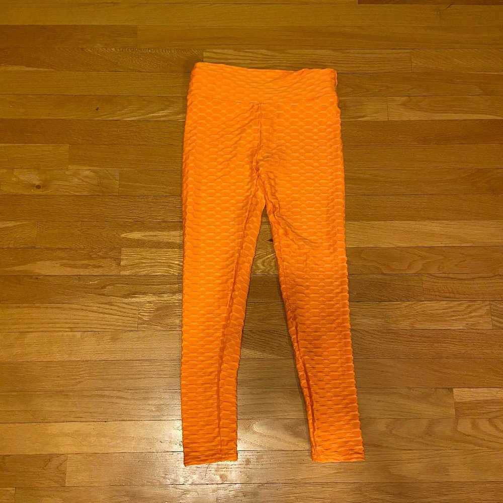 Orange Honeycomb-Style Leggings - Size Small